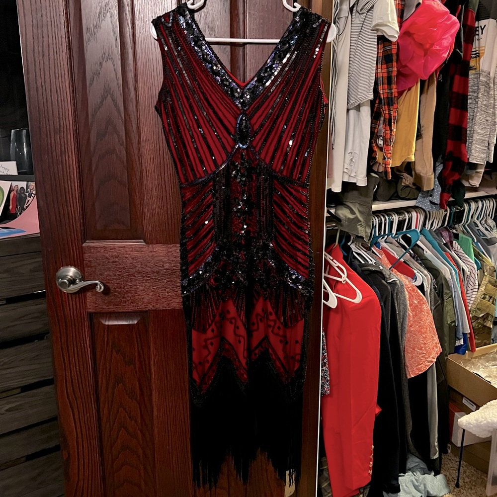 Unique vintage 1920’s red and black flapper dress